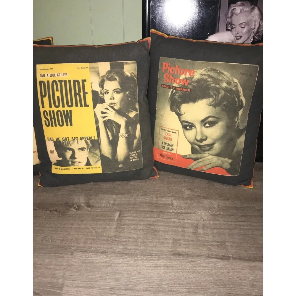 Vintage pillow set